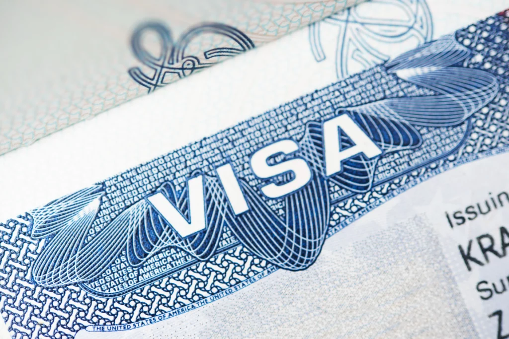 difference between F1 and M1 visa